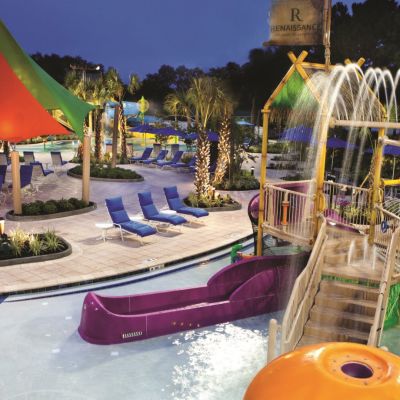 Hotel & Resort Pools